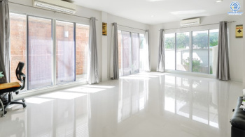 บ้านเดี่ยวมือสองย่านนนทบุรี ม.บางกอก บูเลอวาร์ด ราชพฤกษ์-พระราม5 หลังมุม! เนื้อที่ 56 ตร.ว. ตกแต่ง Built-in ฟังก์ชัน 3 ห้องนอน 4 ห้องน้ำ 2 ที่จอกรถ พร้อมอยู่ บนทำเลเดินทางสะดวก ติดถนนราชพฤกษ์ ใกล้วงเวียนพระราม 5 , The Walk ราชพฤกษ์...